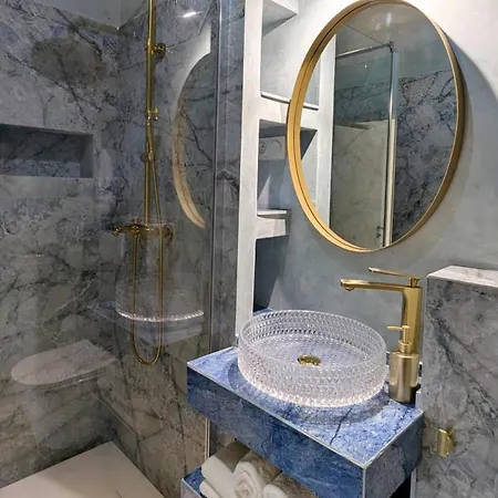 Apartmán T2 Au Coeur Historique De Avec Clim & Smarttv