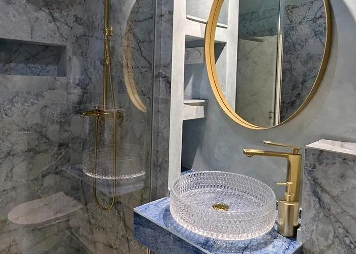 Apartment T2 Au Coeur Historique De Avec Clim & Smarttv