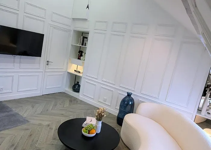 T2 Au Coeur Historique De Avec Clim & Smarttv Apartment *